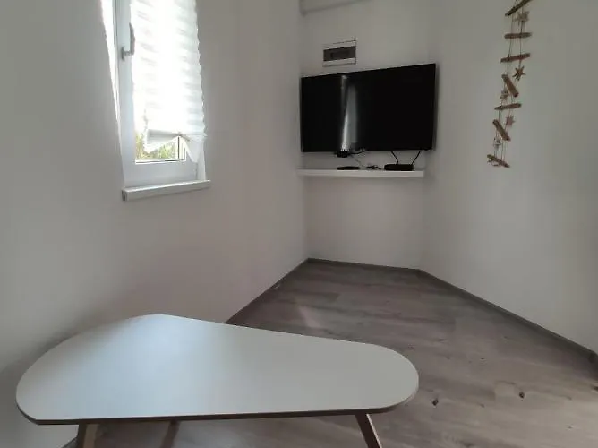 Leśna Ostoja Domek alpejski Rewal